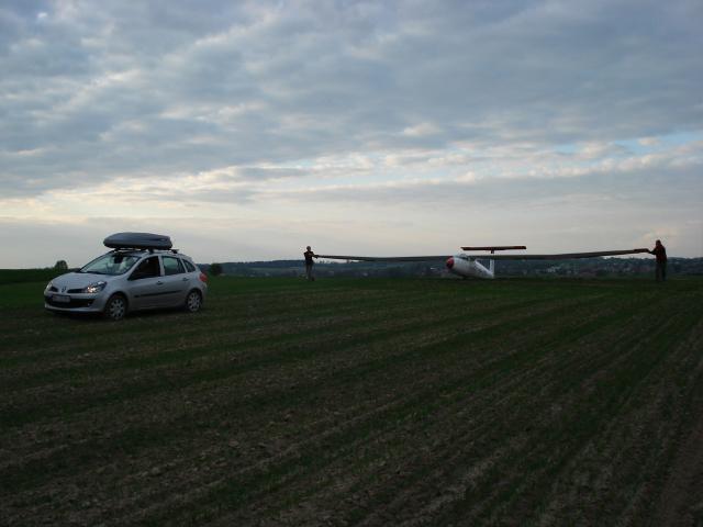 Na Holu przez pola, łąki...